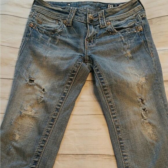Miss Me Capri Jeans Size 25 - Picture 2 of 3